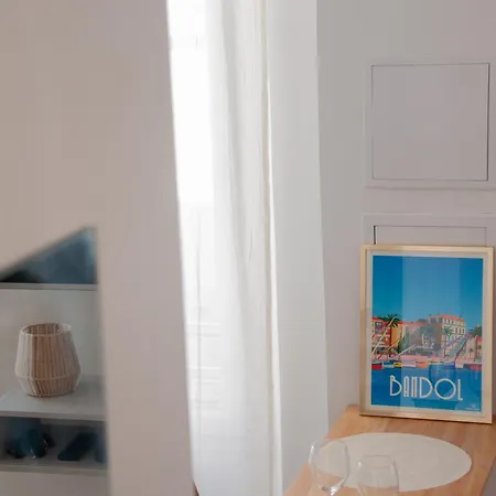 Apartment - Corneille *