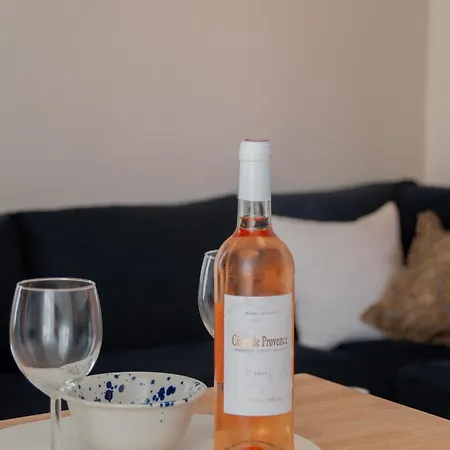 - Corneille Apartment Bandol