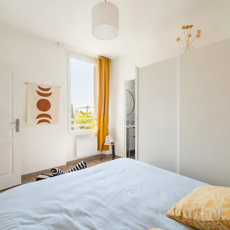 - Corneille * バンドール